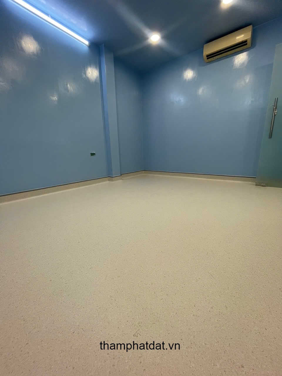 sàn vinyl kháng khuẩn phòng khám phú nhuận saigon